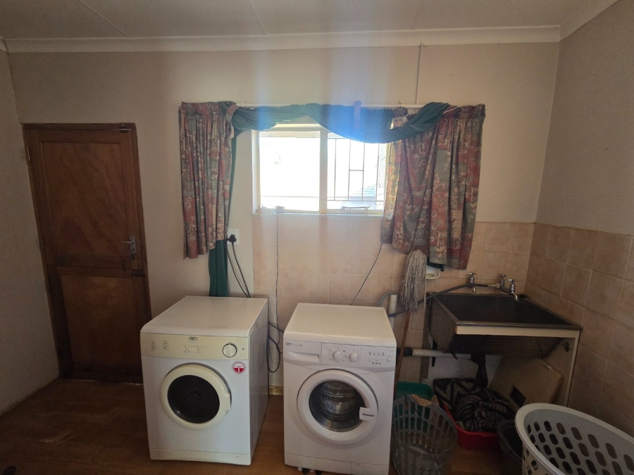 4 Bedroom Property for Sale in Heuwelsig Free State